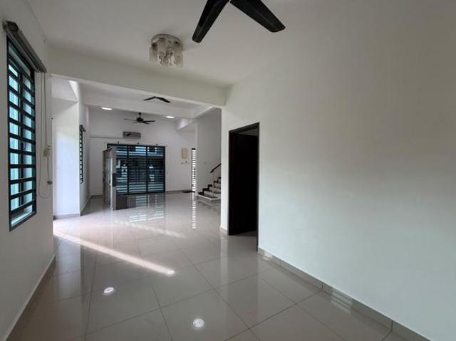 CORNER LOT Bukit Banyan Amaryn 2Storey Corner ORIGINAL UNIT for rent