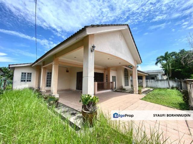 [EXTRA LAND] Banglo Setingkat Taman Pantai Sepang Putra