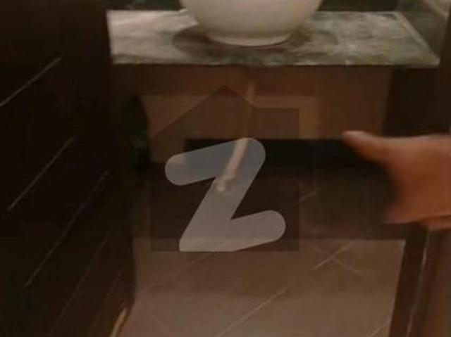 Extra Ordinary Apartment For Rent Bukhari Commercial Area