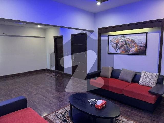 Extra Ordinary Fully Renovated Flat