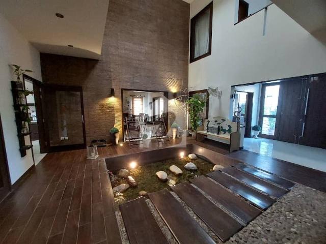 Extra Ordinary Modernized Stylish Superior Fully Furnished Bungalow For Rent Posh Vicinity