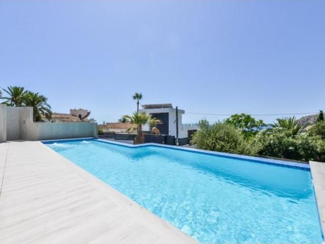 Extraordinaria Villa de Lujo en 2da Linea de Mar en Calpe
