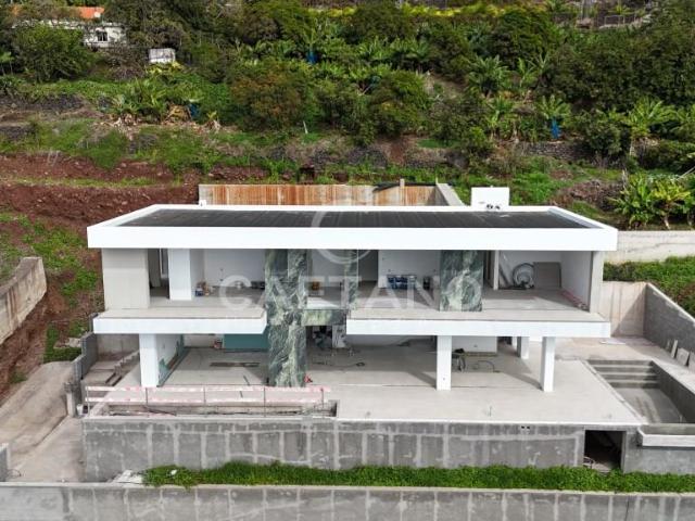 Extraordinária Villa de Luxo com 3 Quartos Suite| Excelência. 209m² Arco Da Calheta