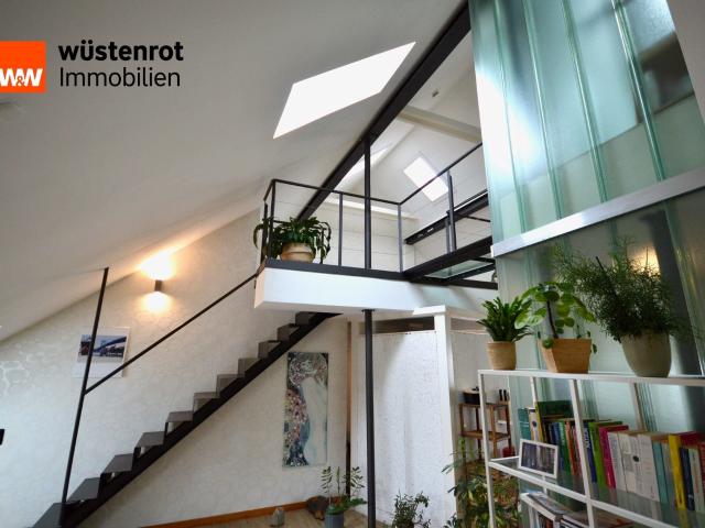 Extravagante Studio Loft Wohnung in Spitzenlage auf der Marbachshöhe