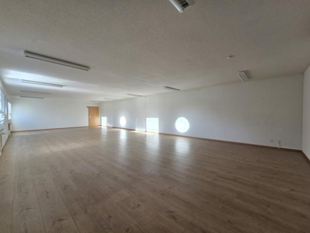 Exzellente Lage – Geschäfts / Bürofläche – 95m² – Crissier