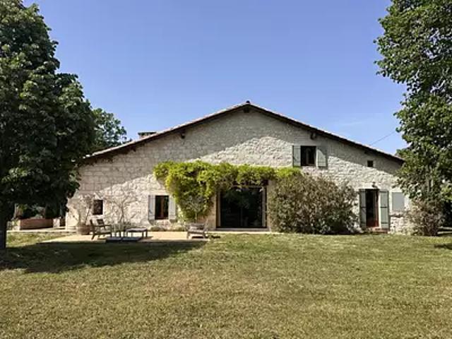 Eymet 24500 Achat / Vente maison 9 pièces t9 piscine terrasse