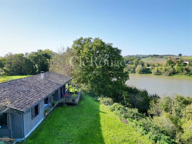 Eymet Superbe maison d'architecte au cur de la nature de 3. 160m² Eymet