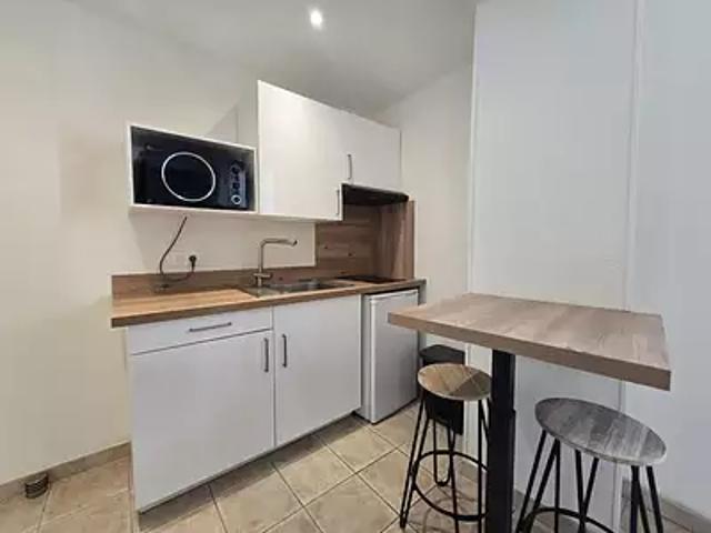 Eyguières 13430 Location appartement 1 pièce t1