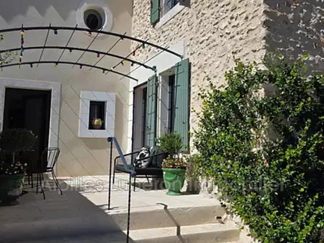 Eygalières 13810 Achat / Vente maison 4 pièces t4 piscine parking