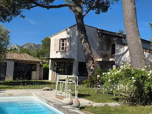 Eygalières 13810 Achat / Vente maison 4 pièces t4 piscine parking