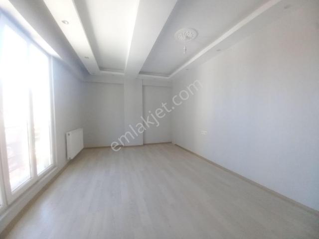Şeyh Sinan Mahallesinde 70m2 Kapalı Mutfak 1+1 Daire