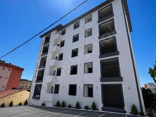 Şeyhli'de Satılık 2+1 Daire Metro Yakını, 63m Net