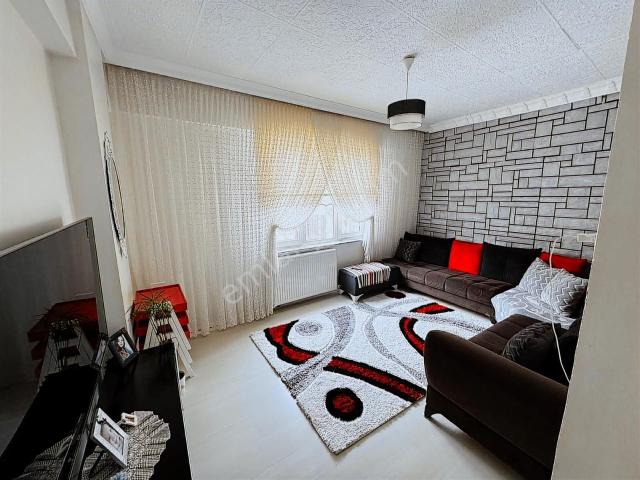 Şeyhsinan Mahallesinde Satılık 3+1 Daire