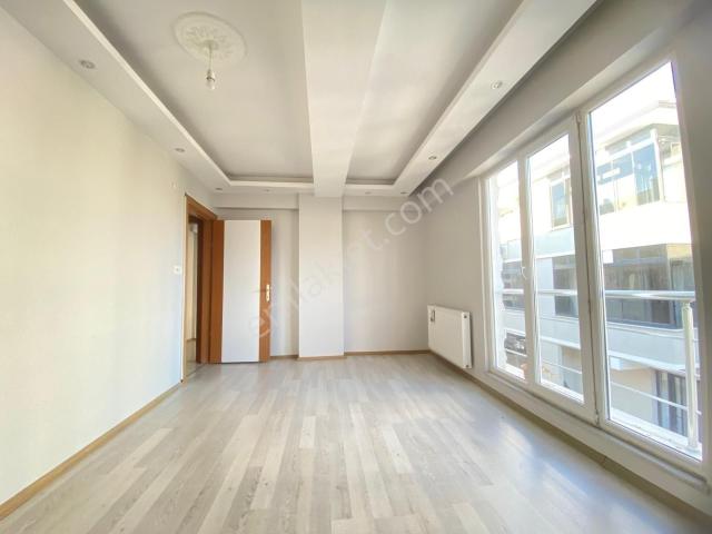 Şeyhsinan'da 1+1 Ayrı Mutfaklı Satılık Daire