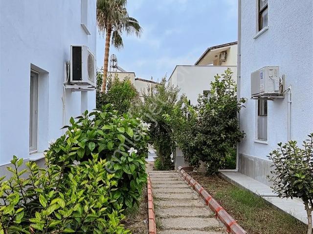 Eylem Emlaktan Mersin Atakentte 4+1 Trıbleks Satılık Villa