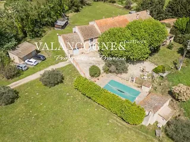 Eyragues 13630 Achat / Vente maison 30 pièces t30 piscine