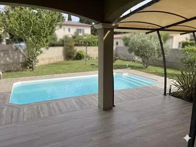 Eyragues 13630 Achat / Vente maison 5 pièces t5 piscine jardin