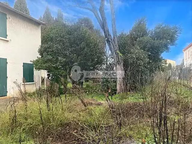 Eyragues 13630 Achat / Vente maison 8 pièces t8 au dernier étage