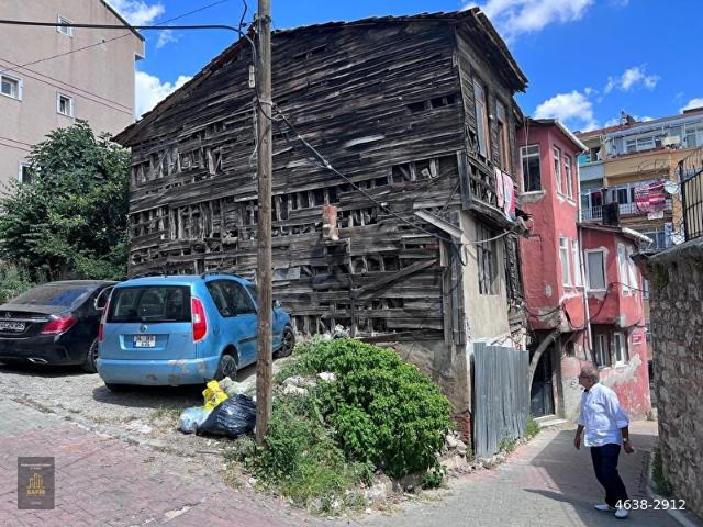 Eyüp düğmecilerde komple 2.derece tarihi bina