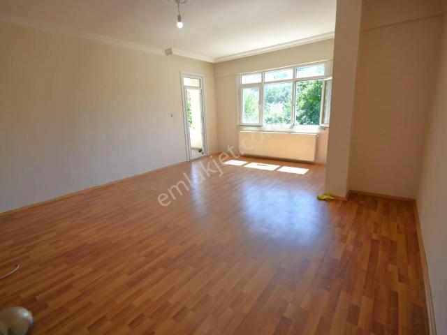 Eyüp Sultan Mah. 95 M2 Kiralık Çift Balkonlu Daire