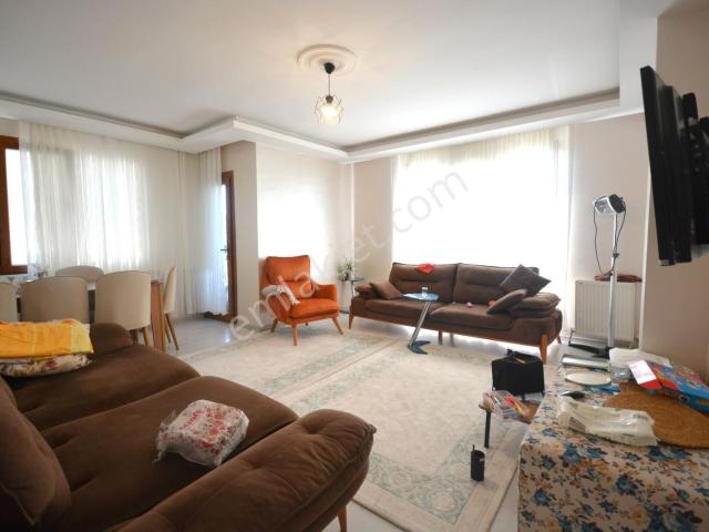 Eyüp Sultan Mah. De 3+1 Ara Kat 120 M2 İskanlı Satılık Daire