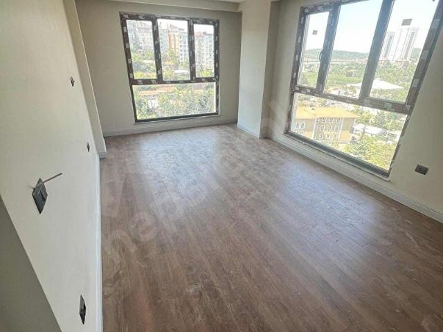 Eyüp Sultan'da Kiralık 2+1 Daireler, Otoparklı, Prestijli Sitede