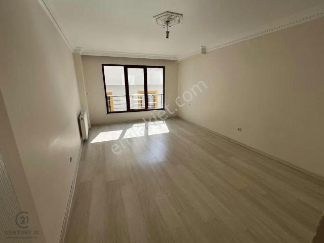 Eyüp 2+1 Kiralık Tramvaya Yürüme Mesafesinde Daire