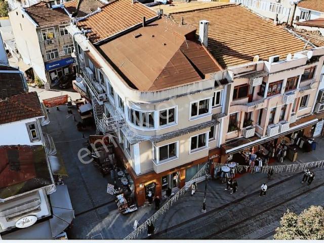 Eyüpsultan Camiine 100 Mt Mesafede Kapalı Caddede