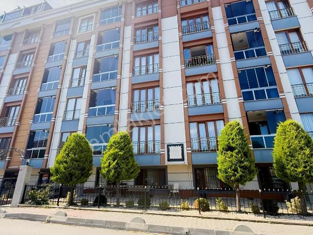 Eyüpsultan Düğmeciler Mahallesi 3+1 Satılık Daire