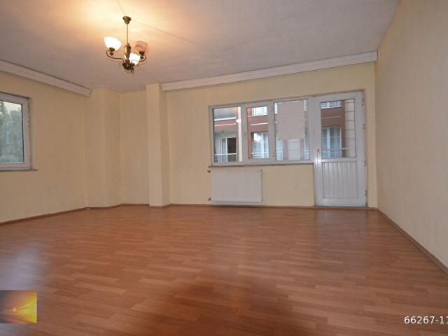 EYÜPSULTAN KARADOLAP TE SATILIK GENİŞ FERAH 2+1 DAİRE