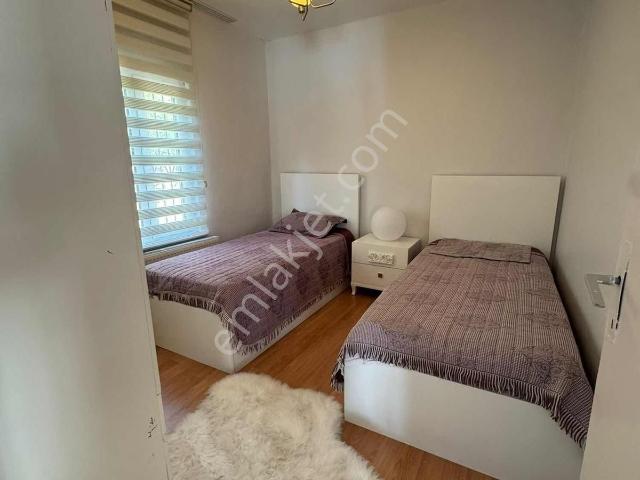 Eyüpsultanda Metroya Yakın Ful Eşyalık Kiralık 2+1
