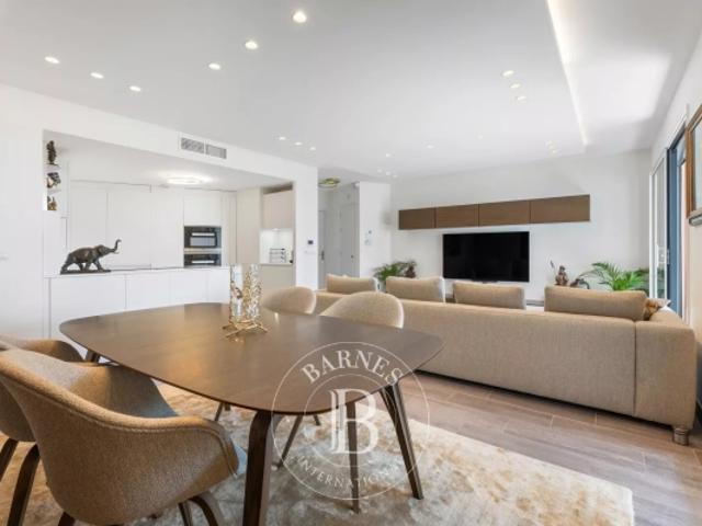 ÈZE – APPARTEMENT 4 PIÈCES – VUE MER – TERRASSES – SAUNA – DOUBLE GARAGE
