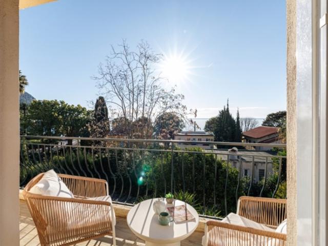 EZE BORD DE MER 4 PIECES DE 88 M² A VENDRE DERNIER ETAGE VILLA VUE MER IMPRENABLE CALME PARKING COUVERT