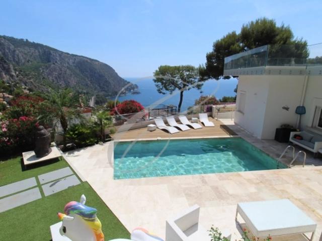 EZE BORD DE MER VILLA