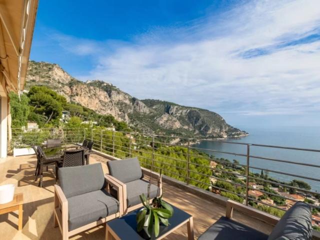 Eze bord de Mer, villa vue mer panoramique, piscine