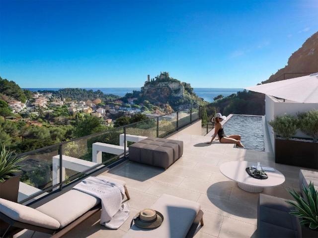 Èze, Exceptionnelle Villa sur le Toit avec Piscine Privative. 156m² Eze