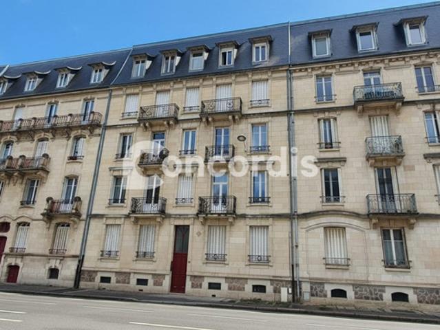 F3 58 m² avec balcon + Pièce mansarde 9 m² + cour commune