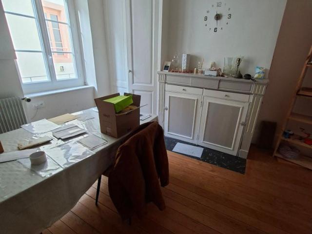 F3 6 RUE CAUMARTIN 71100 CHALON S/SAONE