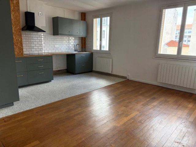 F3 70 BIS RUE BEHCEVELIN LYON 7