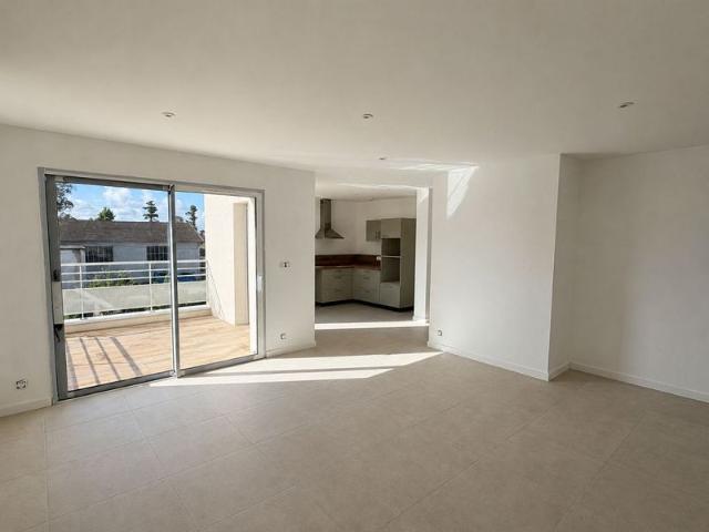 F3 75.36m ²