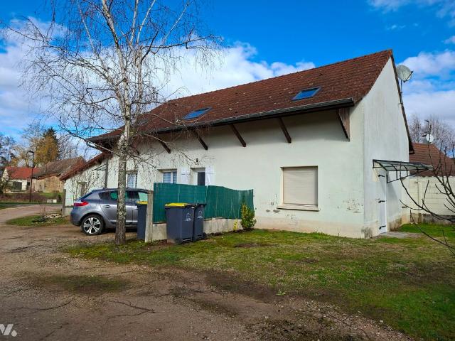 F3 17 BIS RUE DES GRANCIERES 71370 OUROUX SUR SAONE