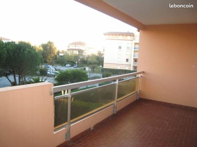 F3 vendu loué + pkg + cave, FREJUS