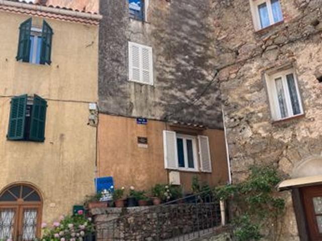 F3 VICO Corse du Sud centre village