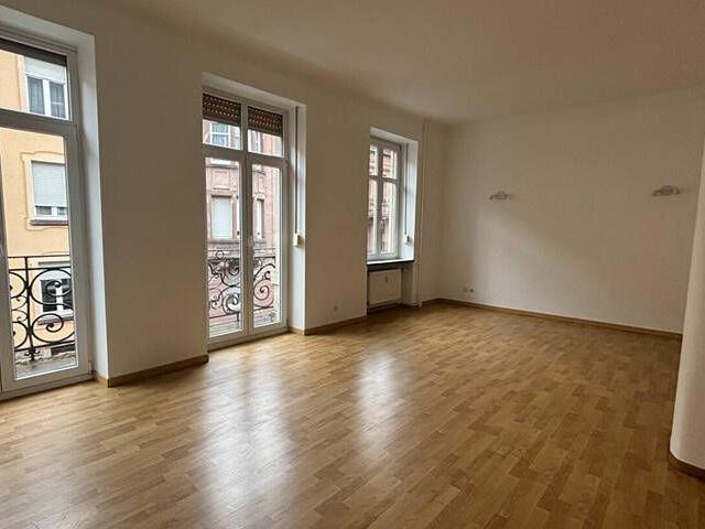 F3 à Sarreguemines avec véranda et balcon Chauffage inclus