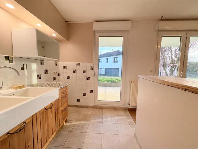F3 avec terrasse + balcon – Garage – Secteur calme Ogy 57