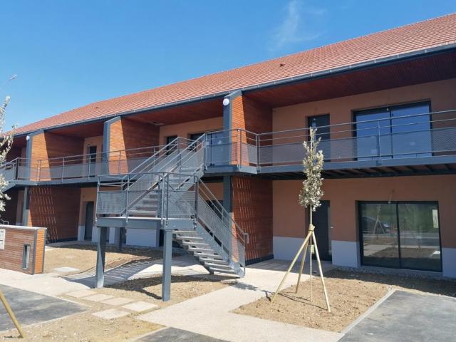 F3 avec terrasse dans résidence récente Oresmaux