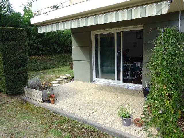 f3 avec terrasse et jardin privatif, clermont fd