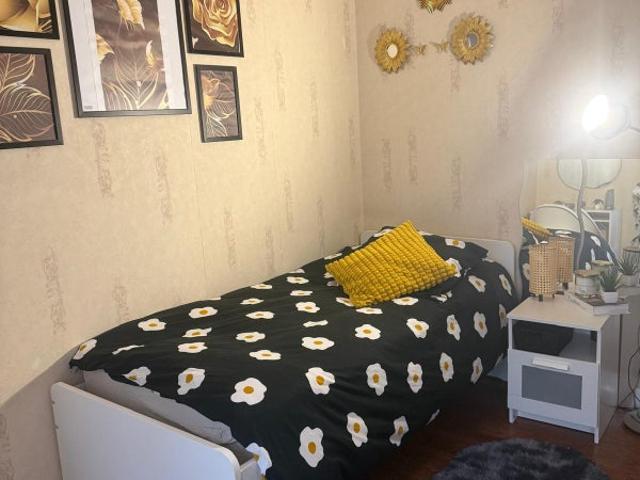 F3 COLOCATION – Chambre meublée disponible à Chi