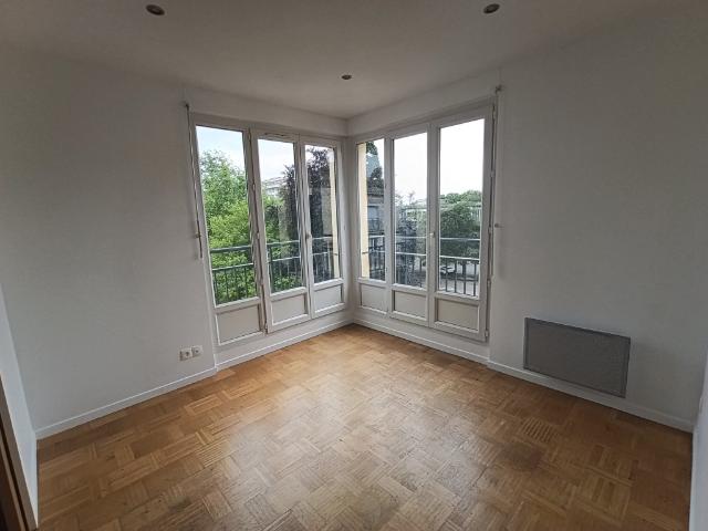 F3 de 61m² proche quai de rouen rive gauche