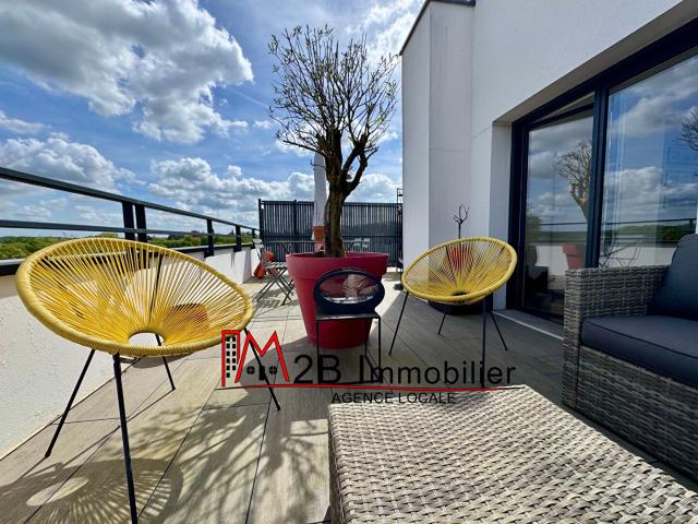 F3 DERNIER ETAGE AVEC GRANDE TERRASSE